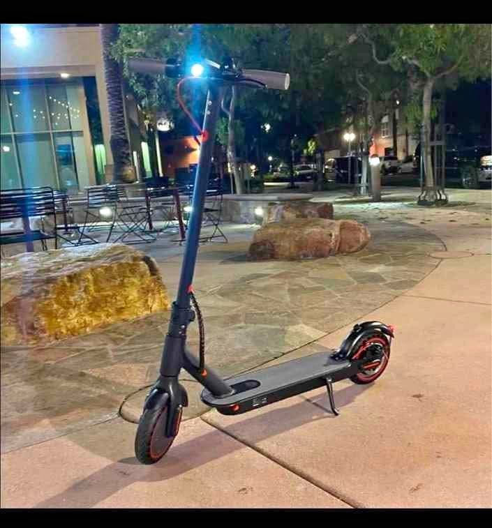 AOVO ES80 Electric Scooter