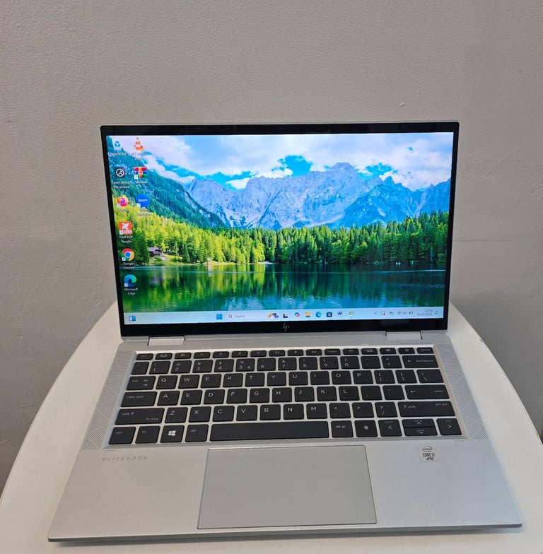 HP x360 G7 i7-10th Gen 16GB 512 GB SSD Intel Iris Ultra Full HD