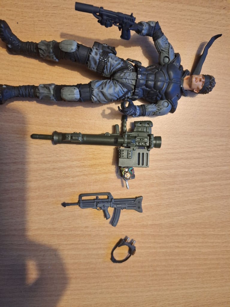 rare 1999 mcfarlane toys solid snake 