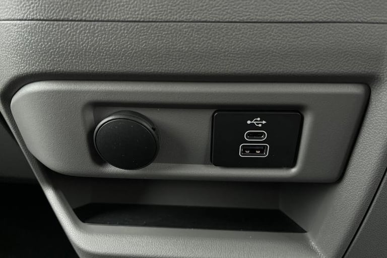 2025 Ford Transit Custom 2.5 PHEV 232ps H1 Double Cab Van Limited Auto PANEL VAN PETROL/ELECTRIC ...