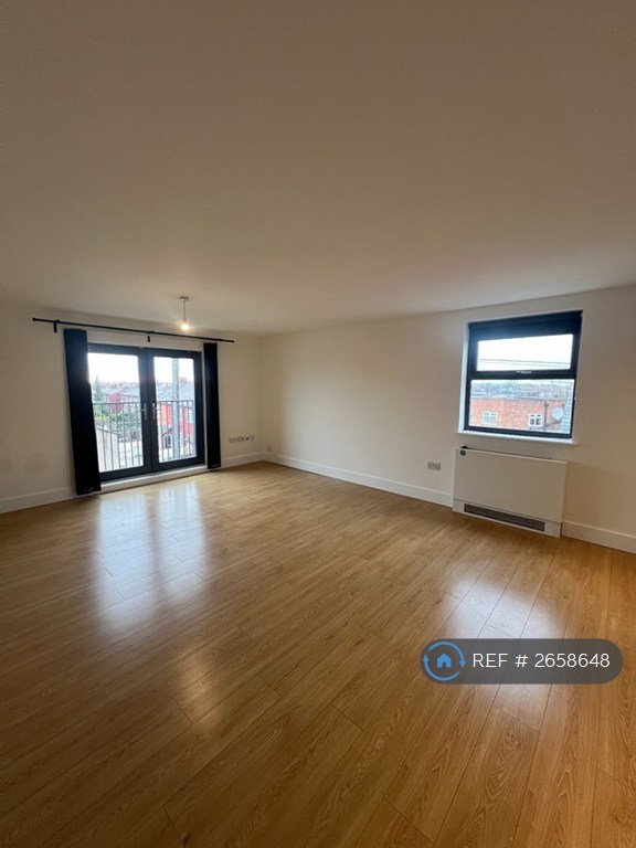 1 bedroom flat in Vale Road, Crosby, Liverpool, L23 (1 bed) (#2658648)