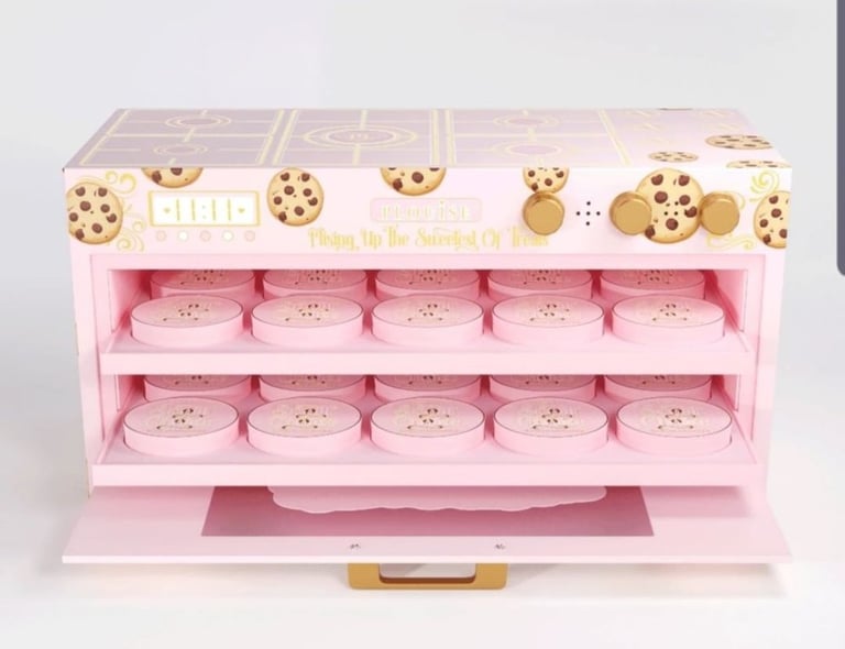 P.LOUISE SPOILT FOR CHOICE CREAM BRONZER OVEN NEW