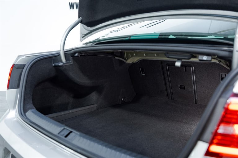 2016 Volkswagen Passat GT TDI BLUEMOTION TECHNOLOGY Saloon Diesel Manual