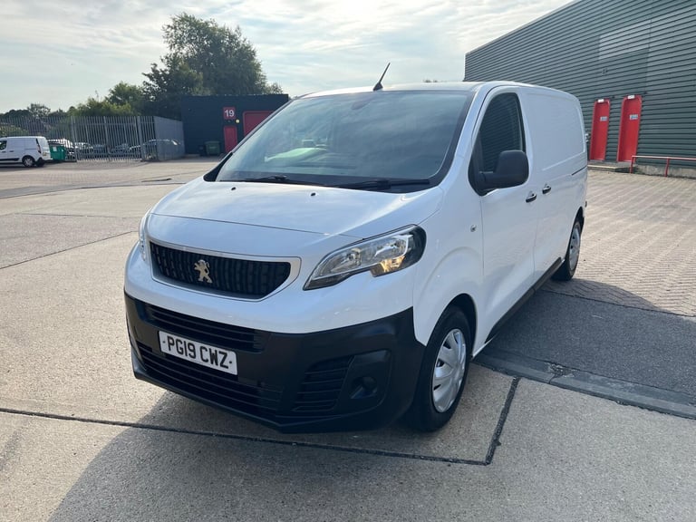 2019 Peugeot Expert 1.5 BlueHDi 1000 Professional Standard Panel Van MWB Euro 6 (s/s) 6dr PANEL V...
