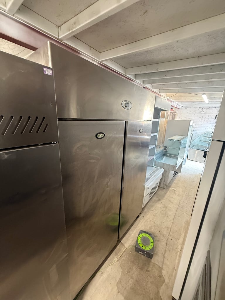 Commercial fridge freezer cafe shop restaurant takeaway display fridge cake 