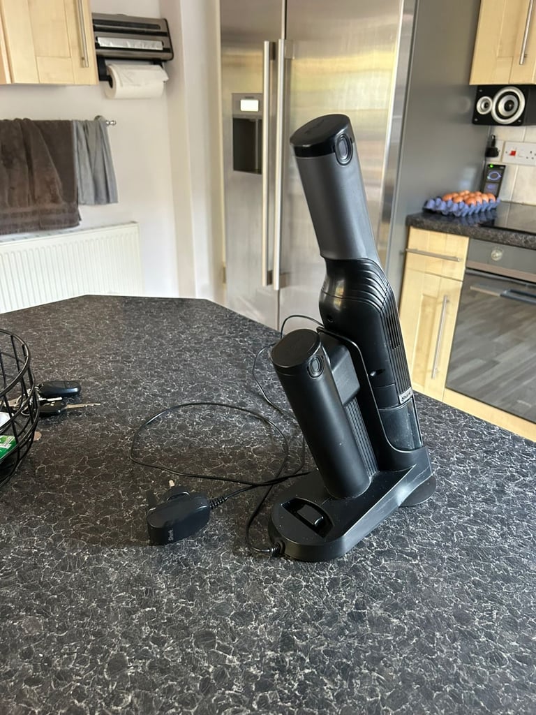 Shark WV251UK cordless mini hoover twin battery