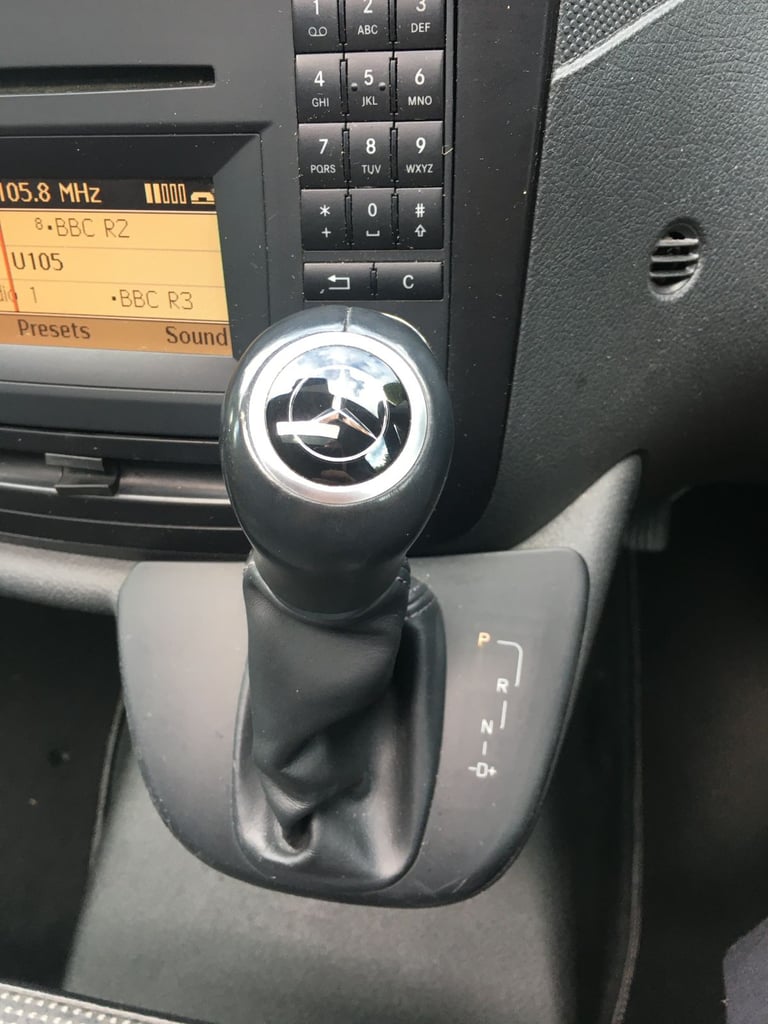 MB VITO 6 SEATER CREW VAN AUTO 4K+ EXTRAS OWN OWNER
