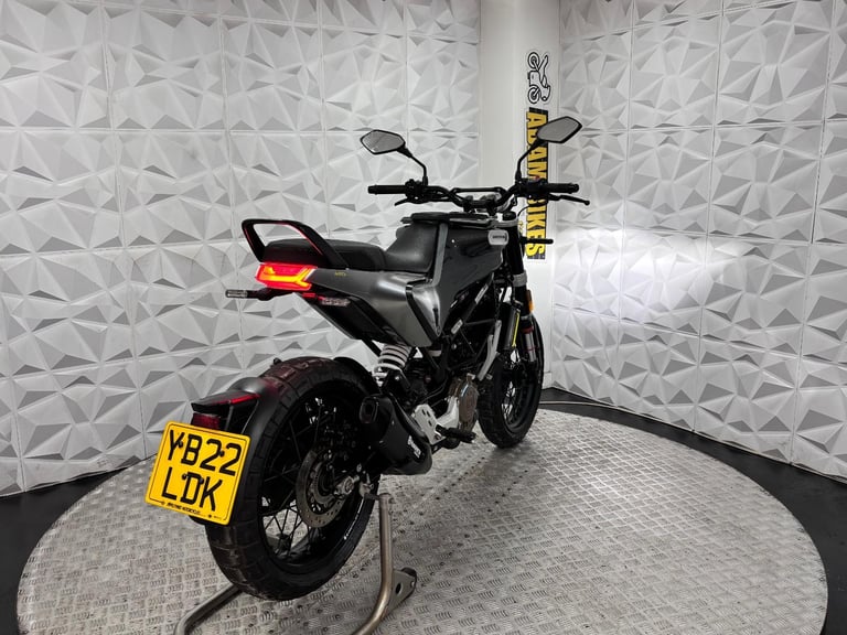 2022 Husqvarna Svartpilen 125 | *WARRANTY PROVIDED*