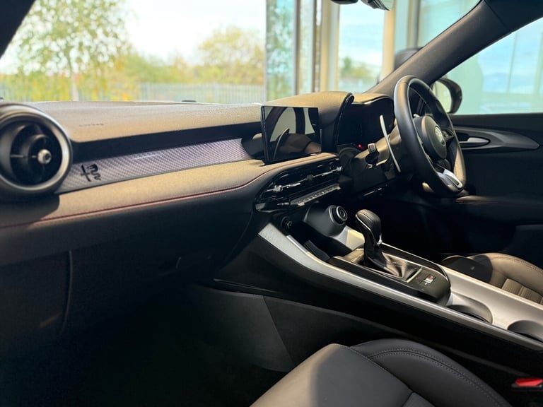 2025 Alfa Romeo Tonale 1.3 PHEV Tributo Italiano 5dr Auto Hatchback Petrol Parallel PHEV Automatic