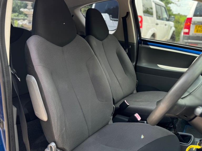 2007 Toyota AYGO 1.0 VVT-i Blue 3dr HATCHBACK Petrol Manual