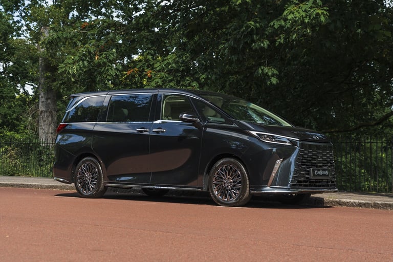 2025 Lexus LM 350h 2.5 Takumi 5dr E-CVT [4 Seat] ESTATE PETROL/ELECTRIC Automatic