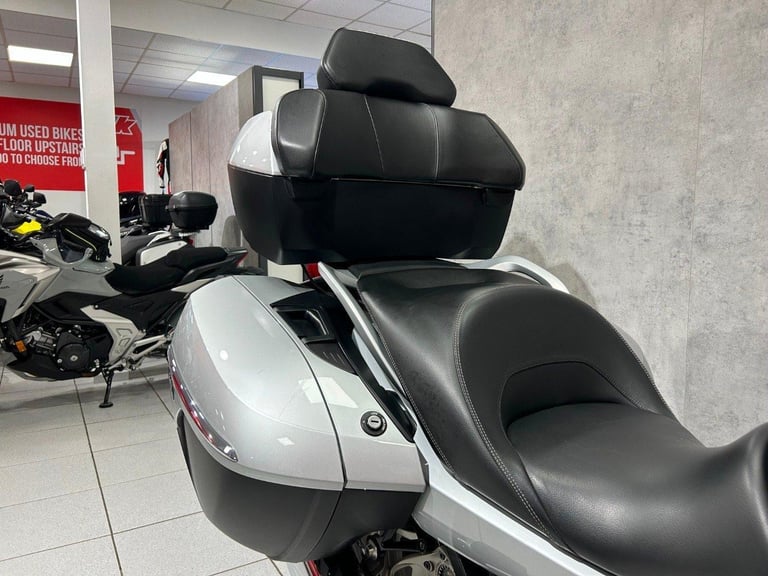 65/2015 BMW K1600 GTL - 13794 miles - GREAT CONDITION!!