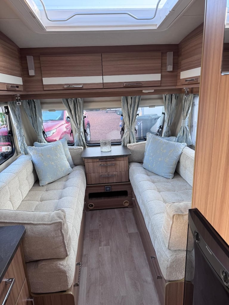 Lunar Conquest, Yr.2016, 2 Berth