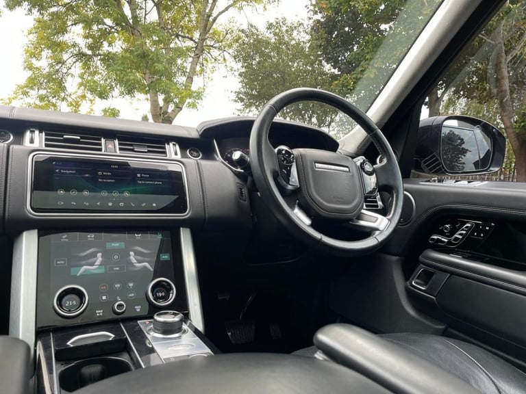2020 Land Rover Range Rover 3.0 SD V6 Autobiography SUV 5dr Diesel Auto 4WD Euro 6 (s/s) (275 ps)...