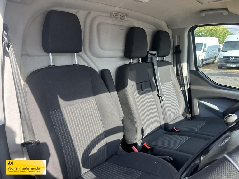 2016 Ford Transit Custom 2.0 TDCi 130ps Low Roof Trend Van PANEL VAN DIESEL Manual