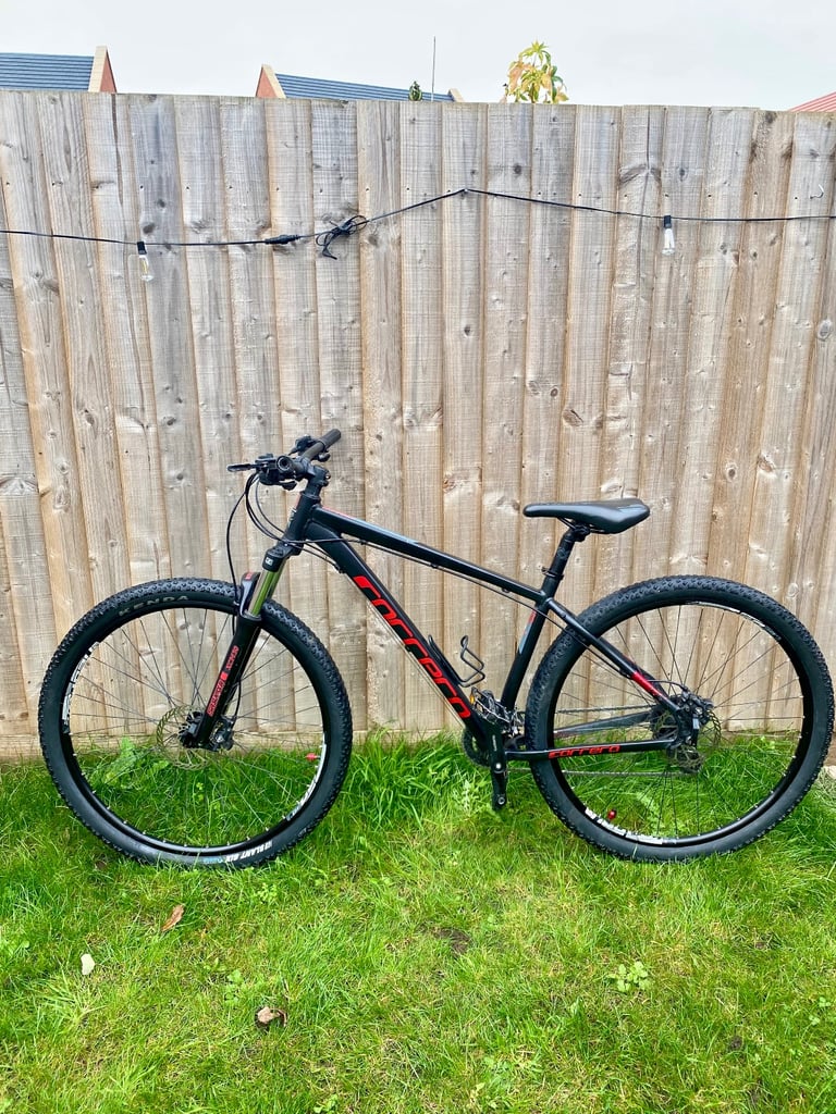 Carrera Hellcat 29 - 18 Inch Frame - Incredibly Good Conditiont
