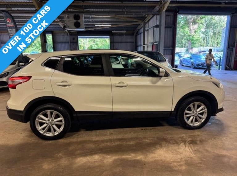image for 2014 Nissan Qashqai 1.5 dCi Acenta Premium SUV 5dr Diesel Manual 2WD Euro 5 (s/s) (110 ps) HATCHB...