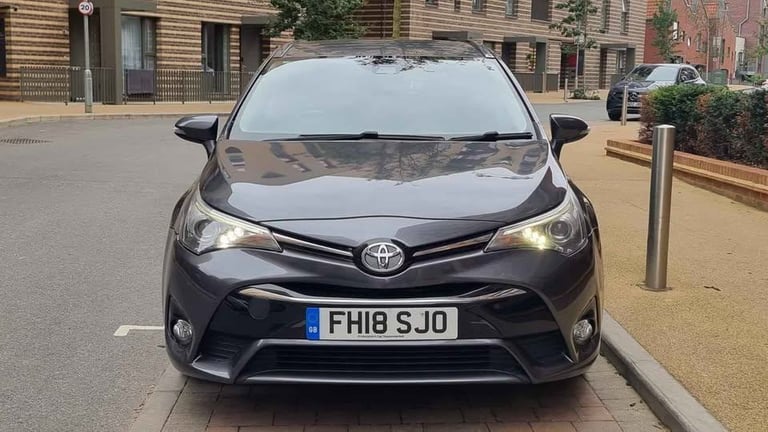  Toyota Avensis Business Edition – Grey | 2.0 Diesel | ULEZ Compliant | 112K Miles ✅