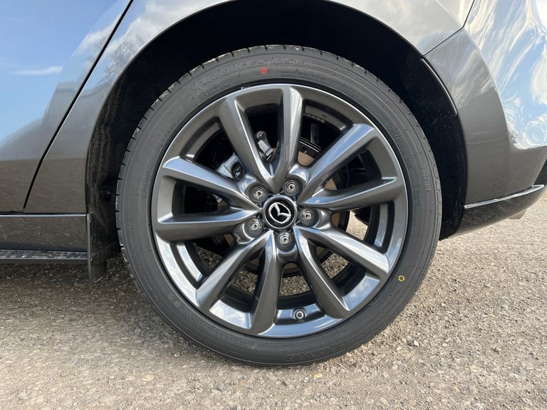  Mazda 3 2.5 E Skyactiv G Mhev Exclusive Line Hatchback 5dr Petrol Manual Euro