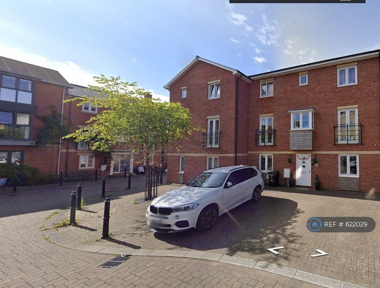 4 bedroom house in Pasteur Drive, Swindon, SN1 (4 bed) (#622029)