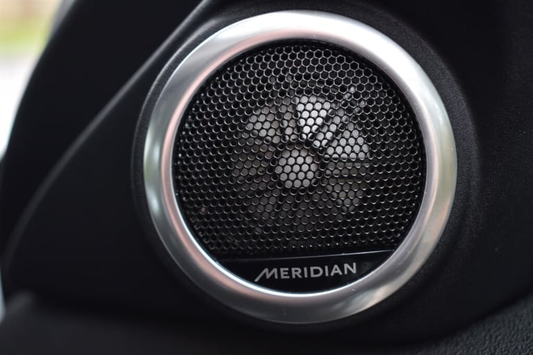 2020 Land Rover Range Rover Evoque HSE+Panoramic Roof Plus Much More!!! Estate Petrol Automatic