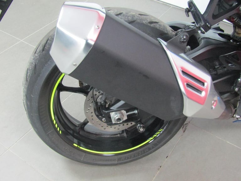 2021 Suzuki GSX-R1000RZ