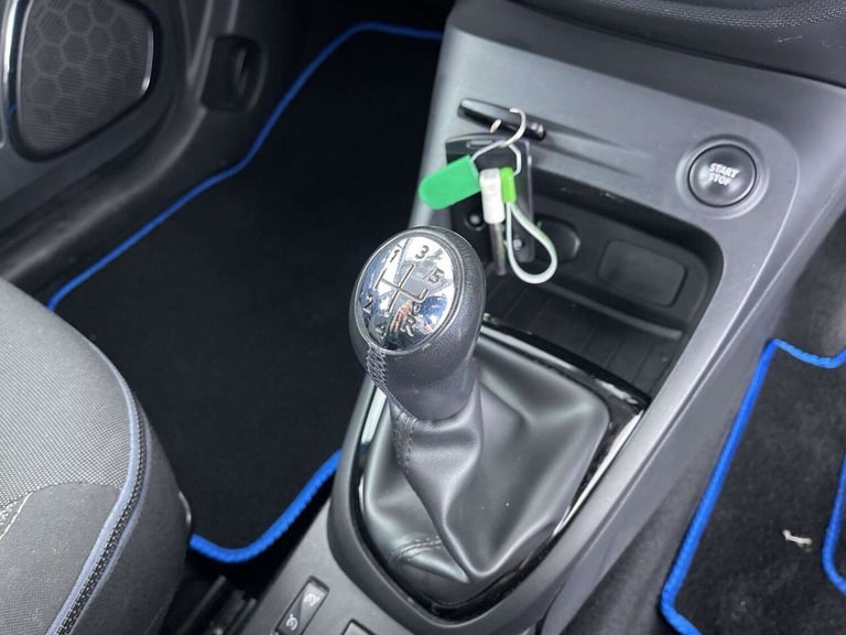 2015 Renault Captur 0.9 TCe ENERGY Dynamique Nav SUV 5dr Petrol Manual Euro 6 (s/s) (90 ps) CRU S...