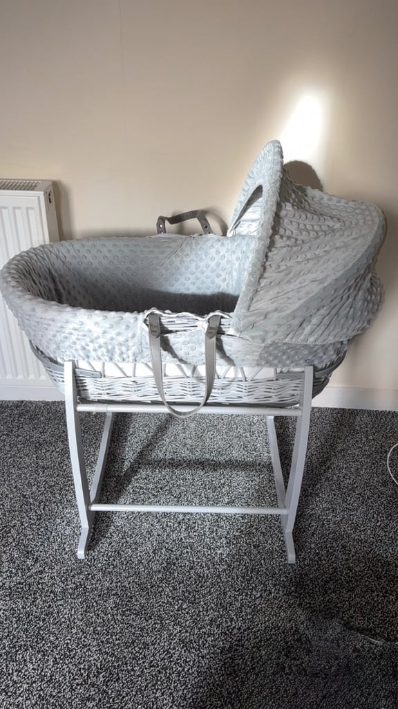 image for Grey moses basket