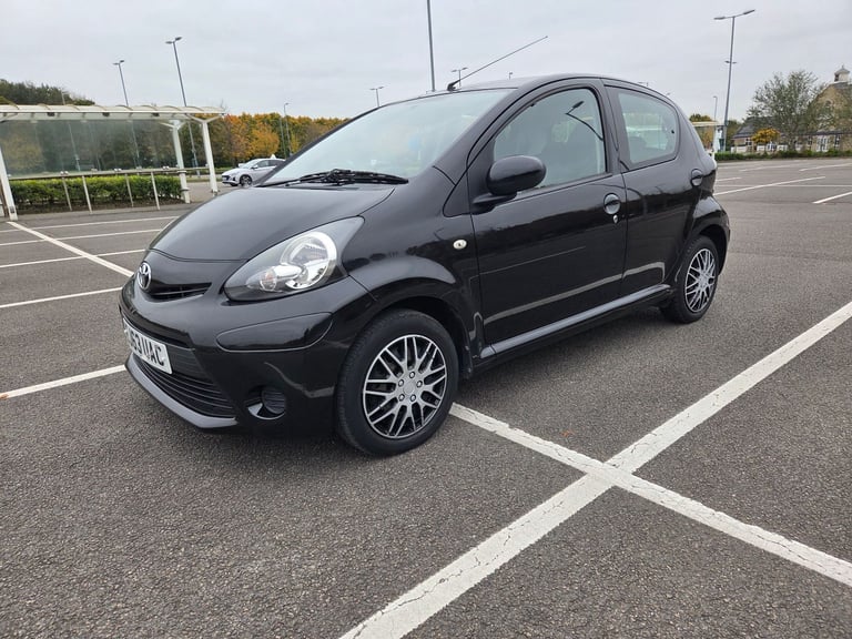 Toyota, AYGO, Hatchback, 2013, Manual, 998 (cc), 5 doors