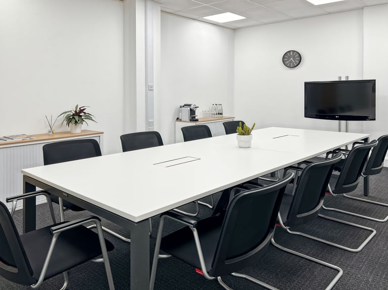 London - SE1 7TL, 1 Desk private office available at Vintage House 