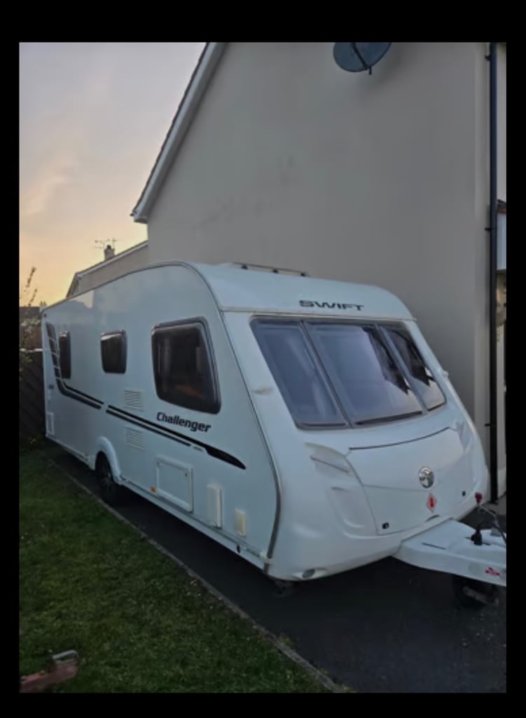 2010 Swift Challenger 4 berth Fixed Bed Caravan