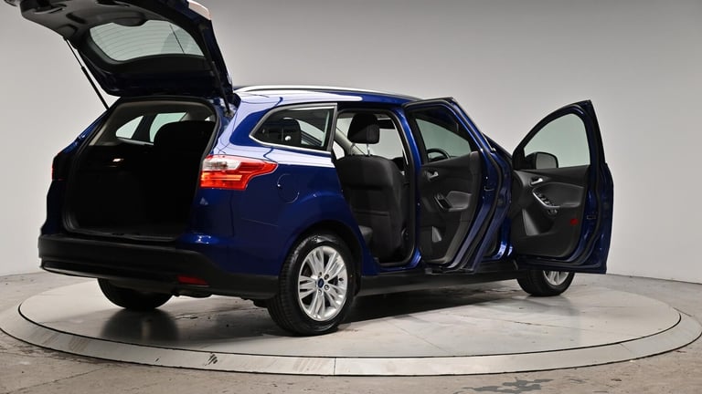 2013 Ford Focus 1.6 Titanium Navigator Powershift Euro 5 5dr ESTATE Petrol Automatic