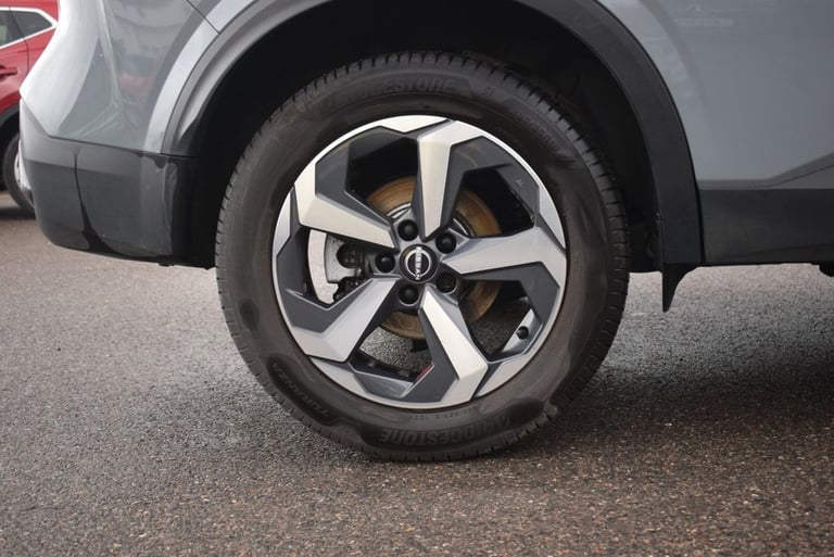 2023 Nissan Qashqai 1.3 DiG-T MH 158 N-Connecta 5dr Xtronic HATCHBACK PETROL Automatic