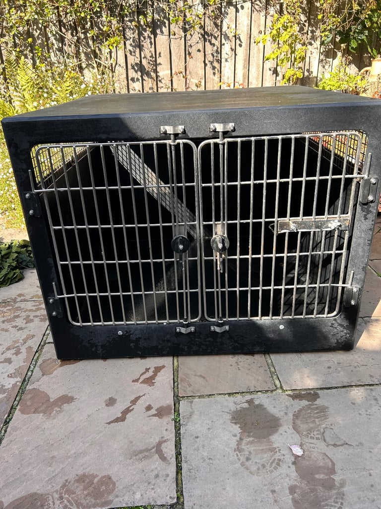 Dog travel crate cage plaztek 
