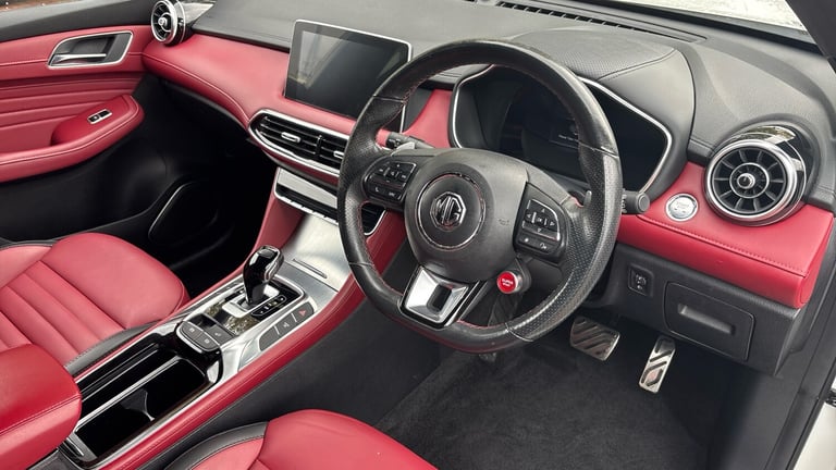 2022 MG MG HS 1.5 T-GDI Exclusive 5dr DCT Petrol Hatchback Hatchback Petrol Automatic