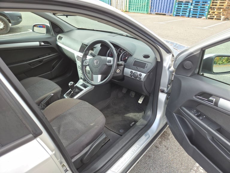 Vauxhall, ASTRA, Hatchback, 2007, Manual, 1598 (cc), 5 doors