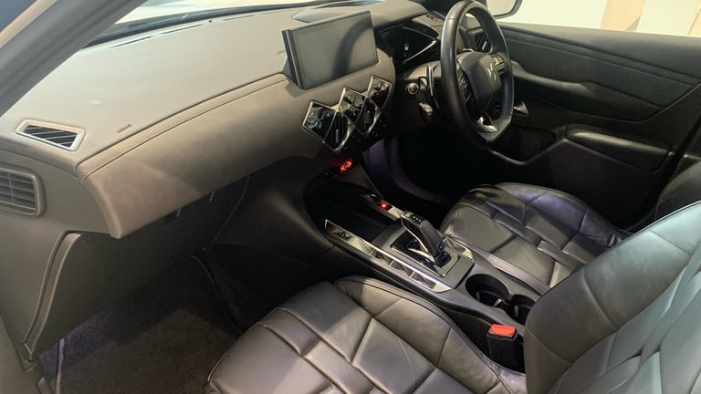 2019 DS Automobiles DS 3 Crossback 1.2 PureTech Ultra Prestige Crossback 5dr Petrol EAT8 Euro 6 (...