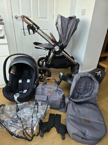 Mamas Papas Ocarro Pushchair Baby Travel System Bundle