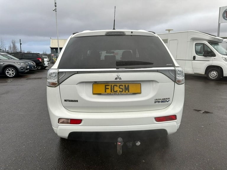 2014 Mitsubishi Outlander 0.0 PHEV GX 4H 5d 162 BHP Estate PETROL/ELECTRIC Semi Automatic
