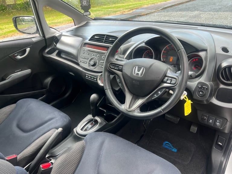 2015 Honda Jazz 1.4 i-VTEC EX Hatchback 5dr Petrol CVT Euro 5 (99 ps) Hatchback Petrol Automatic