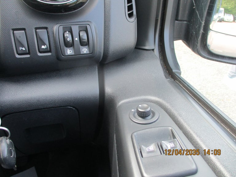 2015 Vauxhall Vivaro 2900 1.6CDTI BiTurbo 120PS ecoFLEX Sportive L2 H1 Van PANEL VAN Diesel Manual
