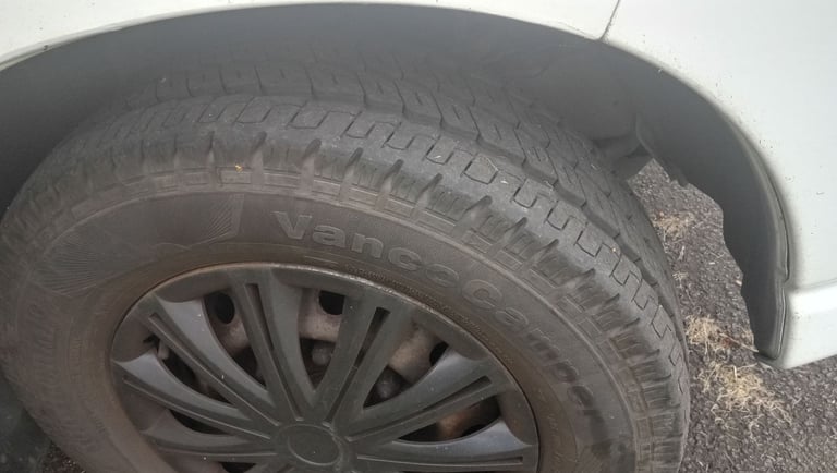 Toyota, 2002, 1999 (cc)