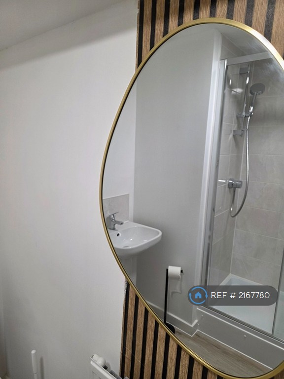 4 bedroom house in Sandpiper Drive, Houndstone, Yeovil, BA22 (4 bed) (#2167780)