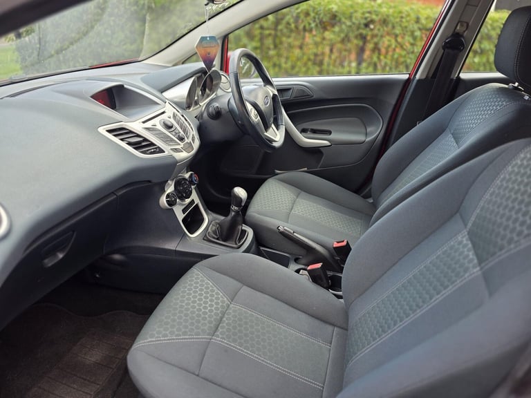 2011 Ford Fiesta 1.4 Zetec 5dr HATCHBACK PETROL Manual