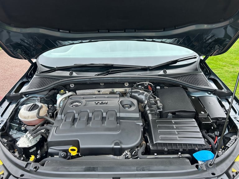 2016 Skoda Octavia 2.0 TDI CR vRS 5dr ESTATE Diesel Manual