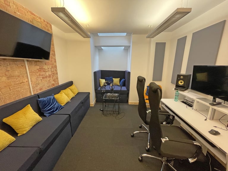Music Studio |  SoundProof Room | Creative Space | Artist Studio | Office in Hackney East London E8