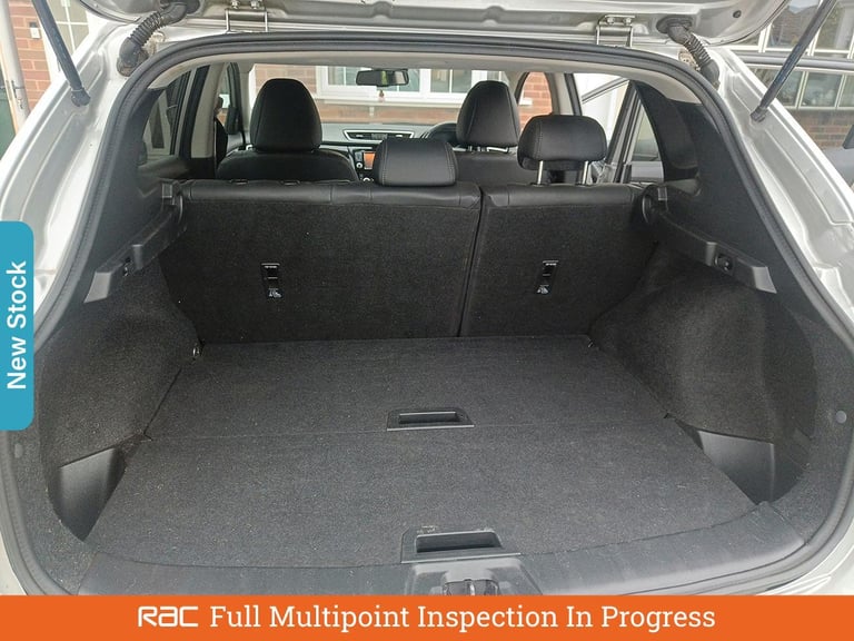 2016 Nissan Qashqai 1.2 DIG-T Tekna SUV 5dr Petrol Manual 2WD Euro 6 (s/s) (115 ps) SUV PETROL Ma...