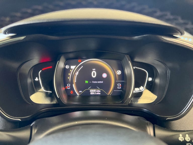 2018 Renault Kadjar 1.2 TCE Signature Nav 5dr EDC HATCHBACK PETROL Automatic