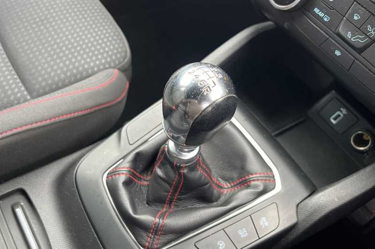 2019 Ford Focus 1.0T EcoBoost ST-Line Hatchback 5dr Petrol Manual Euro 6 (s/s) (125 ps) Hatchback...