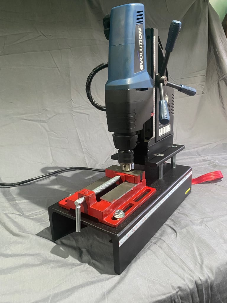 Magnetic drill machine stand